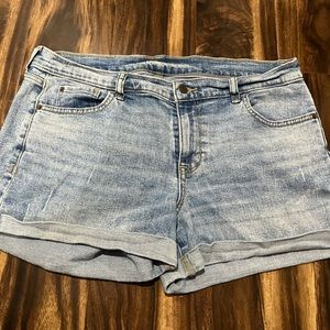 Old navy boyfriend shorts size 12